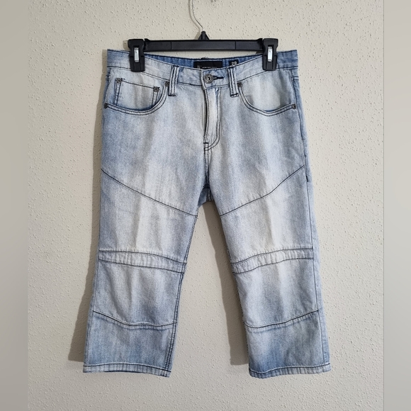 Stylish Light Blue Denim Shorts Size Waist 29. - Picture 7 of 7